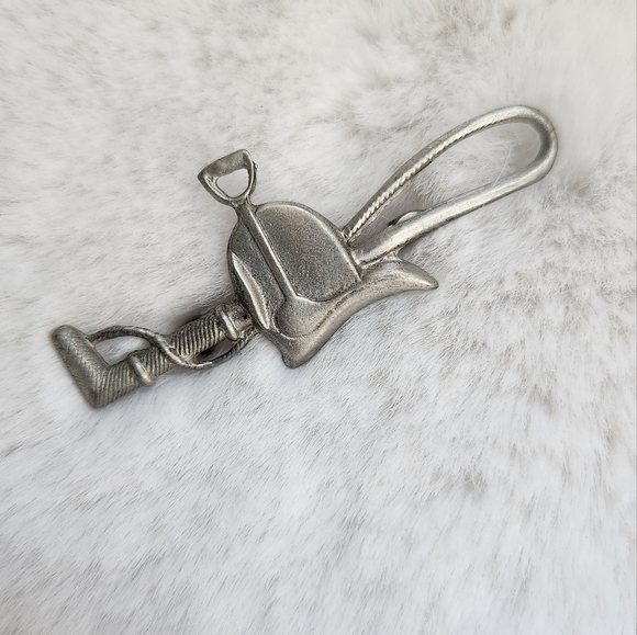 Vintage English Saddle Brooch - Picture 3 of 4